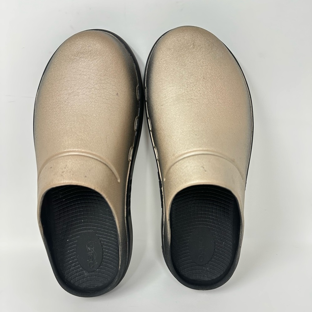 OOFOS Metallic Gold Clogs